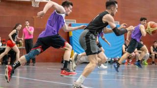 Mariano Lakers triunfa en Baloncesto, mientras que Forrajeros lo hace en Fútbol Sala
