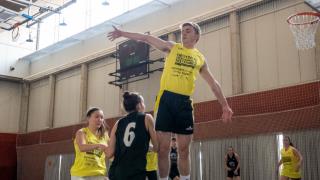 En juego Baloncesto /2023-24
